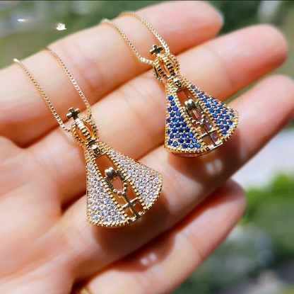 Colar Nossa Senhora Aparecida - Cravejado em Zircônias - Designe Duplo - Azul e Branco